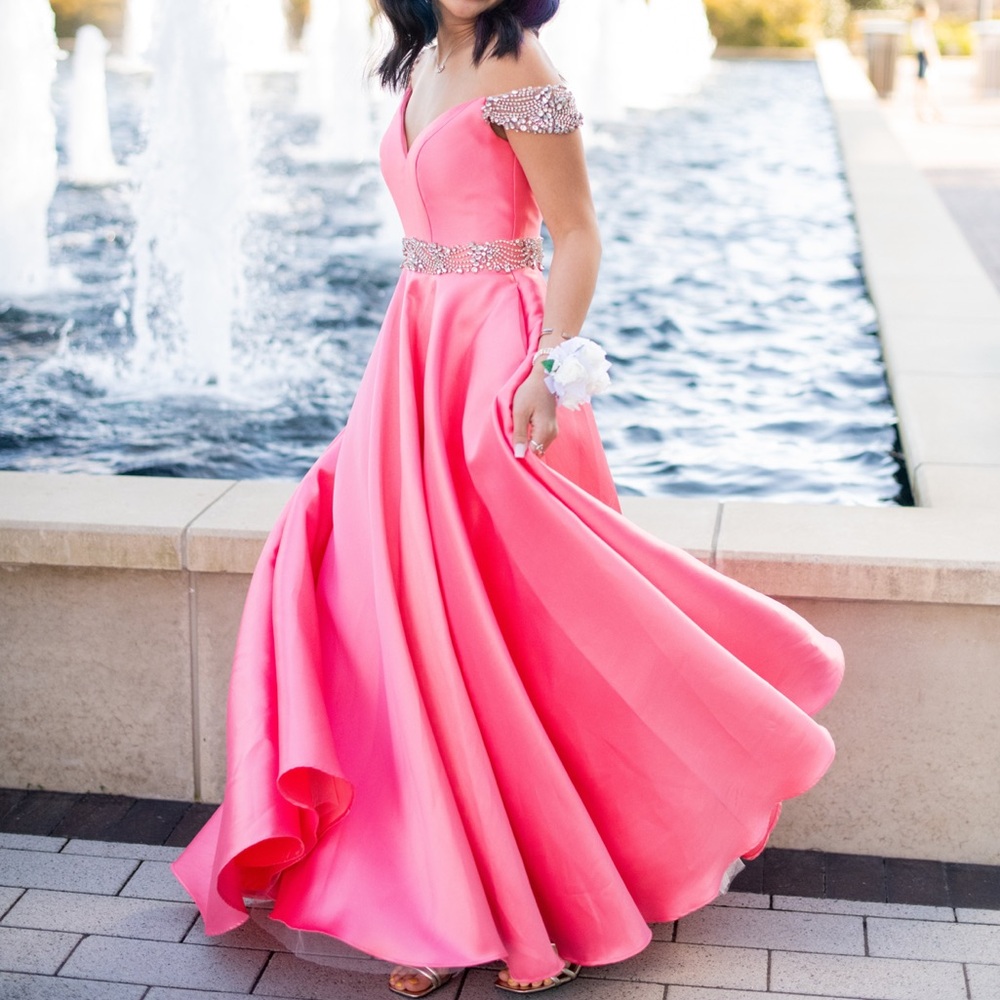 Mac Duggal salmon coral pink beaded jewels BALLGOWN prom wedding party DRESS